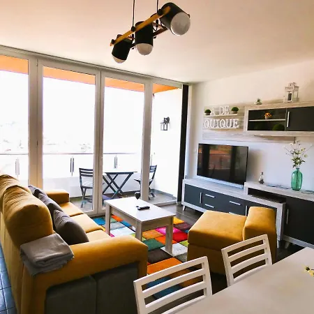 A De Quique. Apartamento A Pie De Playa. Apartment *